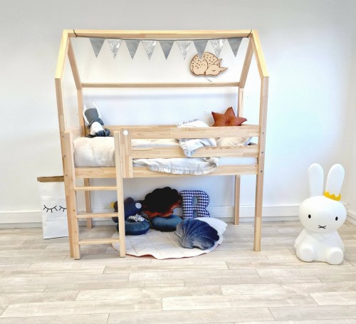 Łóżko domek dla dziecka z antresolą 70 cm  LUCY