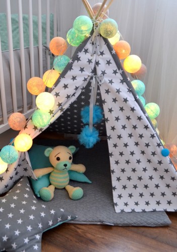 Małe tipi Dark Stars